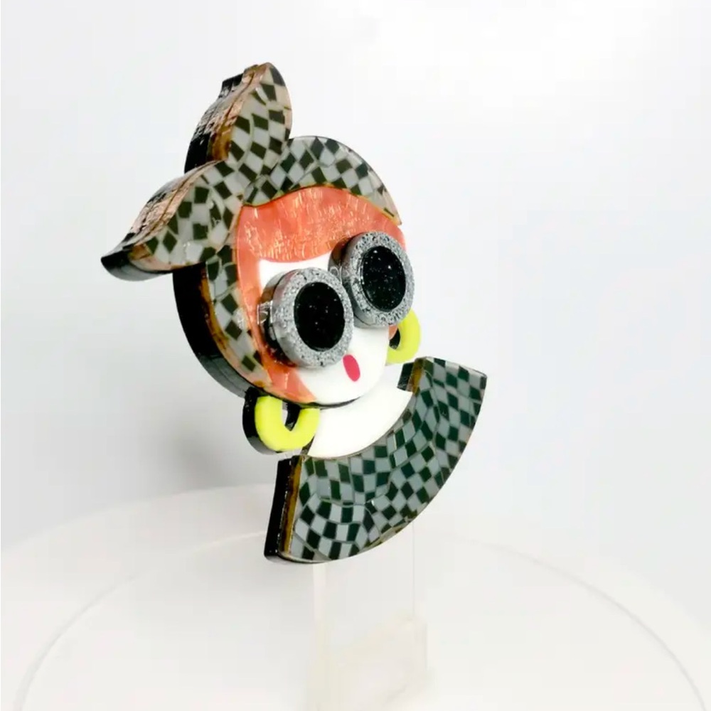 Black & White Checkered Girl Brooch - Picture 3 of 5